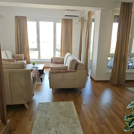 Lux Mimi Apartman